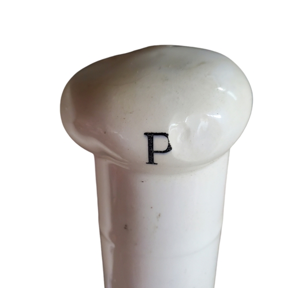 Tall vintage Enesco chef salt and pepper shakers - Picture 2 of 4